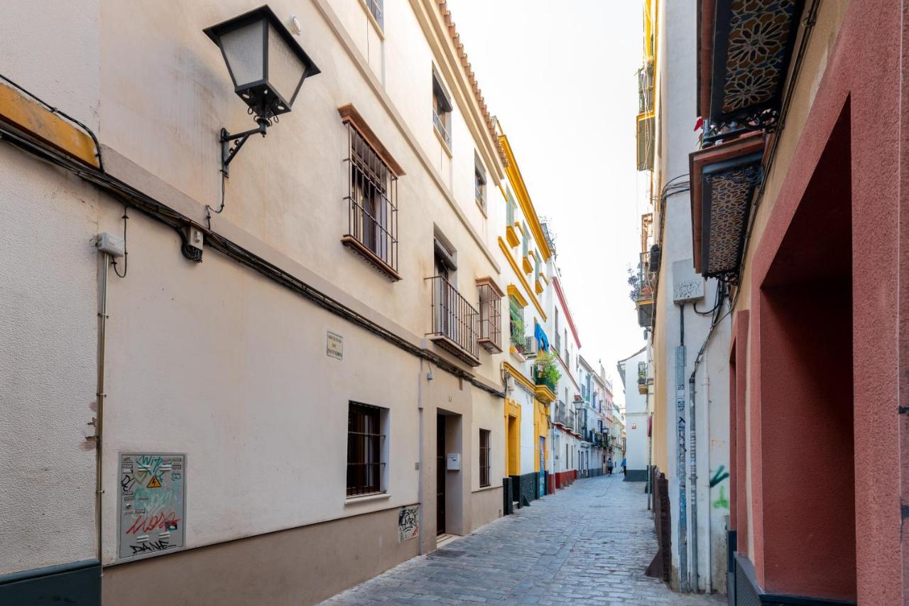 Ferienwohnung Holi-Rent Gonzalez Cuadrado Sevilla Exterior foto
